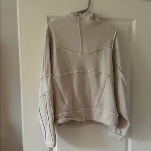 ALO Yoga Cream Sweatshirt